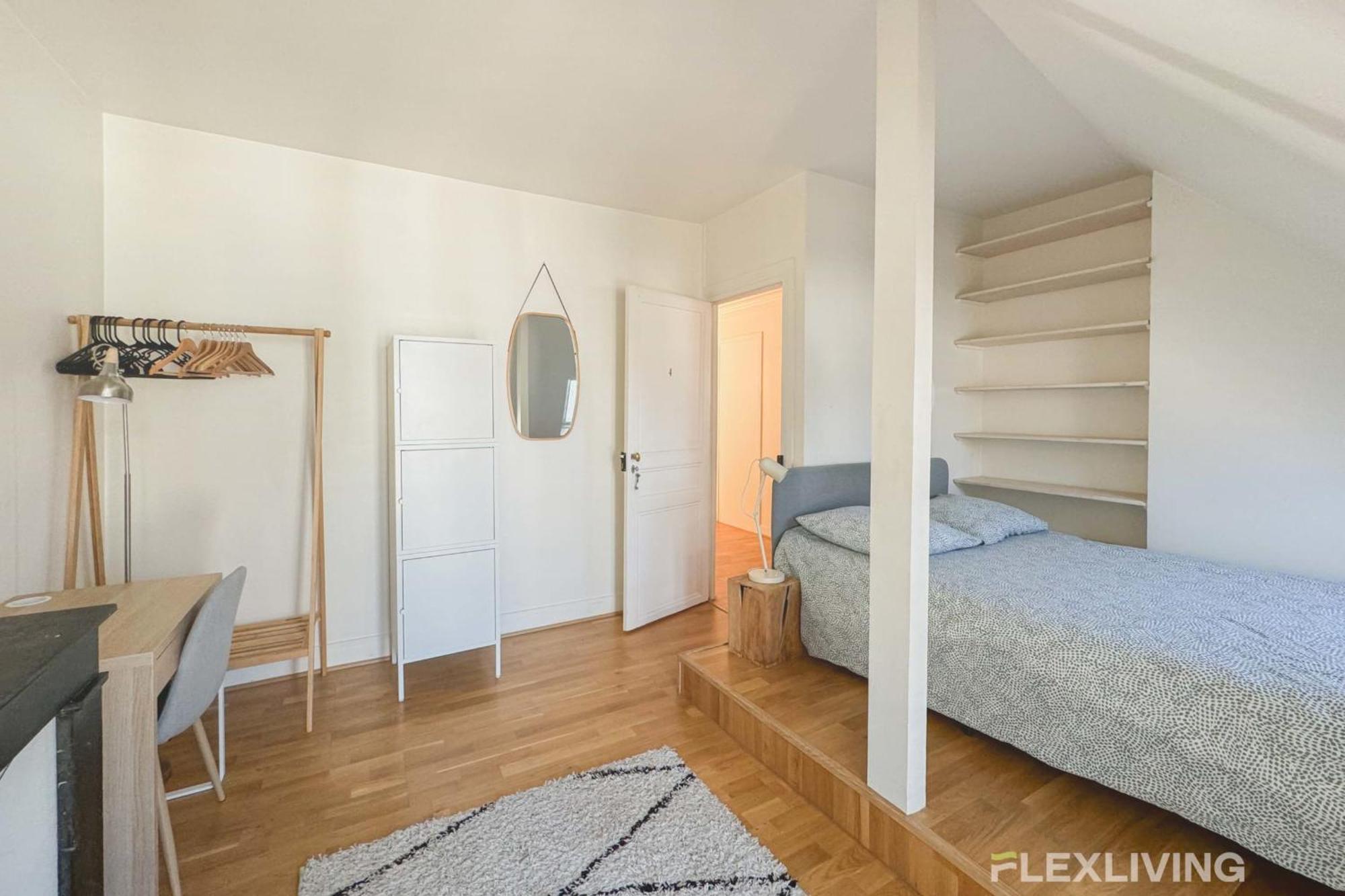 Flexliving - Whole Flat - Bausset Apartment